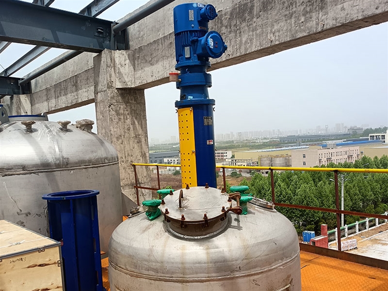 攪拌裝置現(xiàn)場(chǎng)