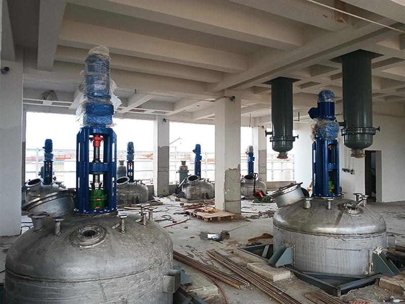 反應釜攪拌裝置現場